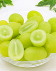 Shine Muscat grapes                    Grown in Japan